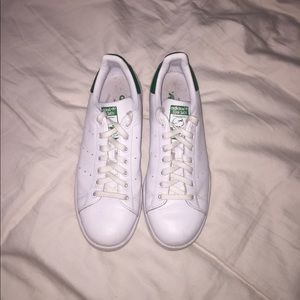 White Stan Smiths